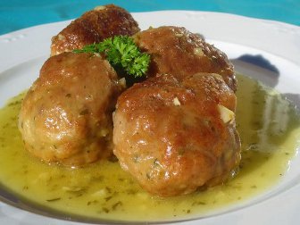 Albóndigas de perejil y cebolla receta
