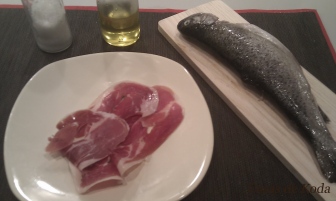 Trucha al horno con jamón receta