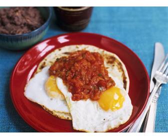 Huevos rancheros con frijoles receta