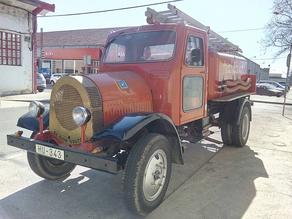 DE DION BOUTON con matrícula  de Huesca, imagen 1