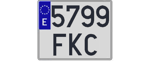 5799FKC matricula cuadrada