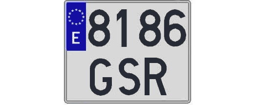 8186GSR matricula cuadrada